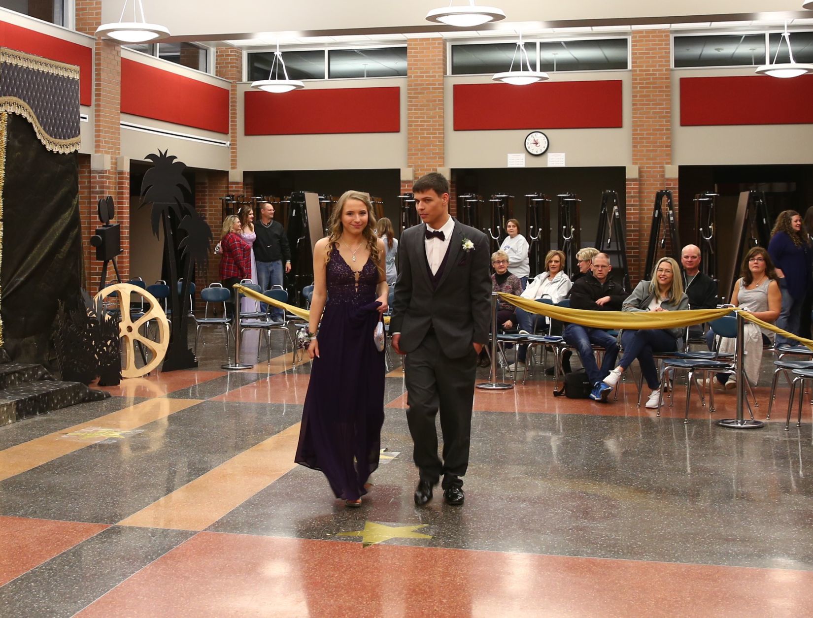 MC Prom 2018 (64).JPG